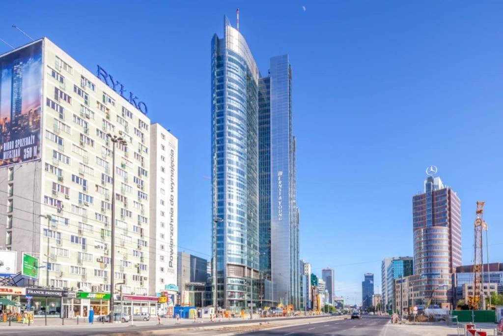 Apartment In Rondo Onz Dnf Варшава Экстерьер фото